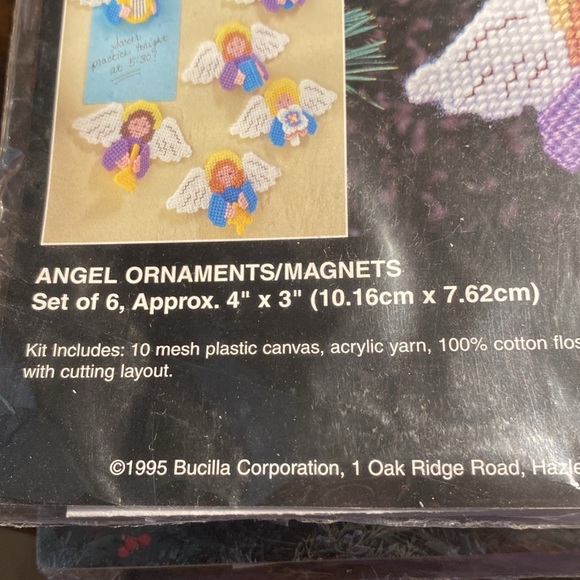 Bucilla Plastic Canvas Christmas Coasters & Ornaments Craft Kits  Set of 3 - Picture 6 of 7